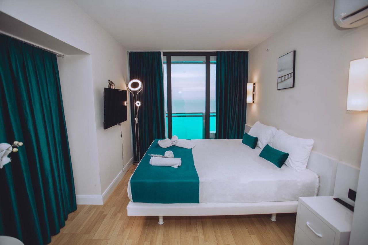 Batumi Luxury Resort & Sea View Aparthotel Екстер'єр фото