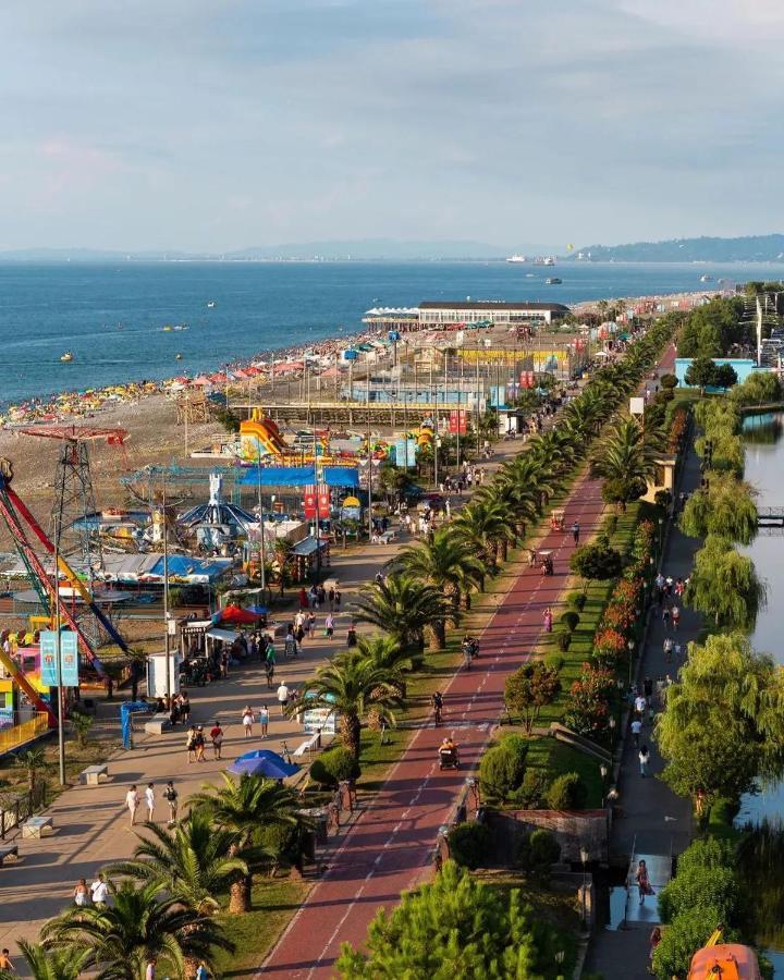 Batumi Luxury Resort & Sea View Aparthotel Екстер'єр фото